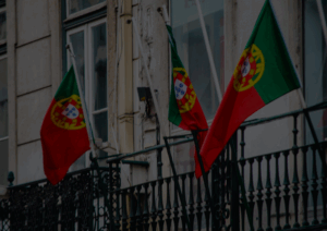 Portugal te recebe de braços abertos… mas o sistema nem sempre…